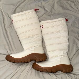 Hunter Women's White and Brown Winter Boots